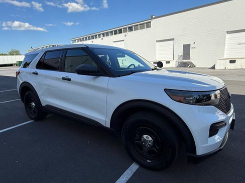 Used 2021 Ford Explorer 4WD Police Interceptor image 9