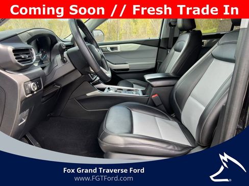Certified 2023 Ford Explorer XLT w/ Equipment Group 202A AWD/4WD image 3