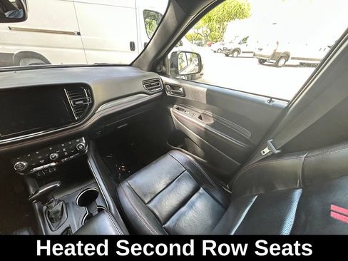 Used 2024 Dodge Durango GT RWD image 11