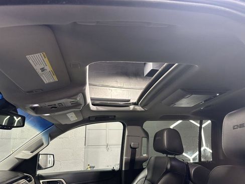 Used 2018 GMC Yukon XL Denali w/ Denali Ultimate Package image 38