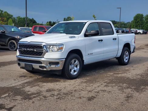 Used 2023 RAM 1500 Big Horn AWD/4WD image 2