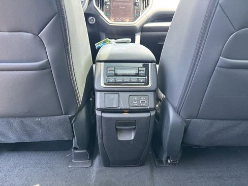 Used 2025 Subaru Ascent Limited w/ Popular Package #2 AWD/4WD image 30