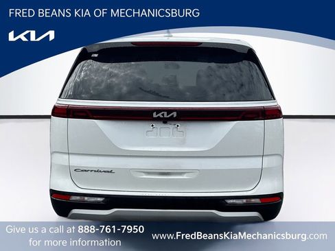 Certified 2022 Kia Carnival LX image 6