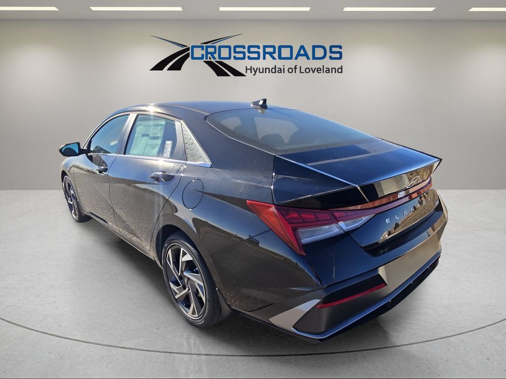 New 2026 Hyundai Elantra Limited FWD image 3