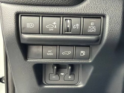Used 2027 Toyota Land Cruiser AWD/4WD image 30