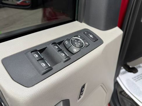 Used 2019 Ford F250 XLT w/ XLT Premium Package AWD/4WD image 20