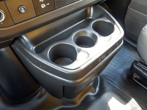 Used 2021 GMC Savana 3500 Extended w/ Power Convenience Package RWD image 16