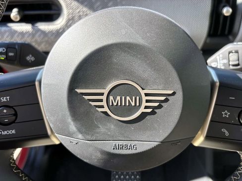 Certified 2025 MINI Cooper S image 17