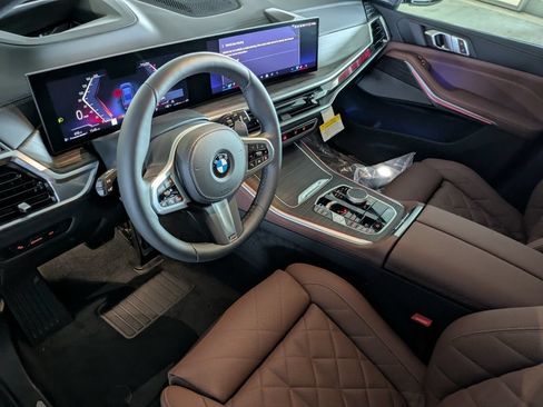 New 2026 BMW X5 xDrive50e w/ Climate Comfort Package AWD/4WD image 8