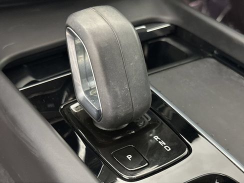 Used 2022 Volvo XC60 B5 Momentum AWD/4WD image 20