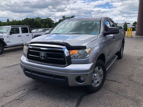 Used 2010 Toyota Tundra 4x4 Double Cab image 1