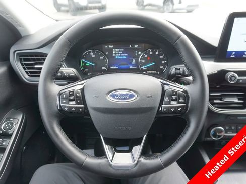 Used 2022 Ford Escape SE w/ Convenience Package AWD/4WD image 3