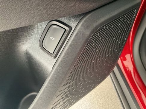 New 2026 Chevrolet Equinox LT image 10