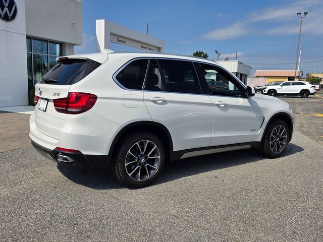 Used 2018 BMW X5 xDrive35i w/ M Sport Package AWD/4WD image 14
