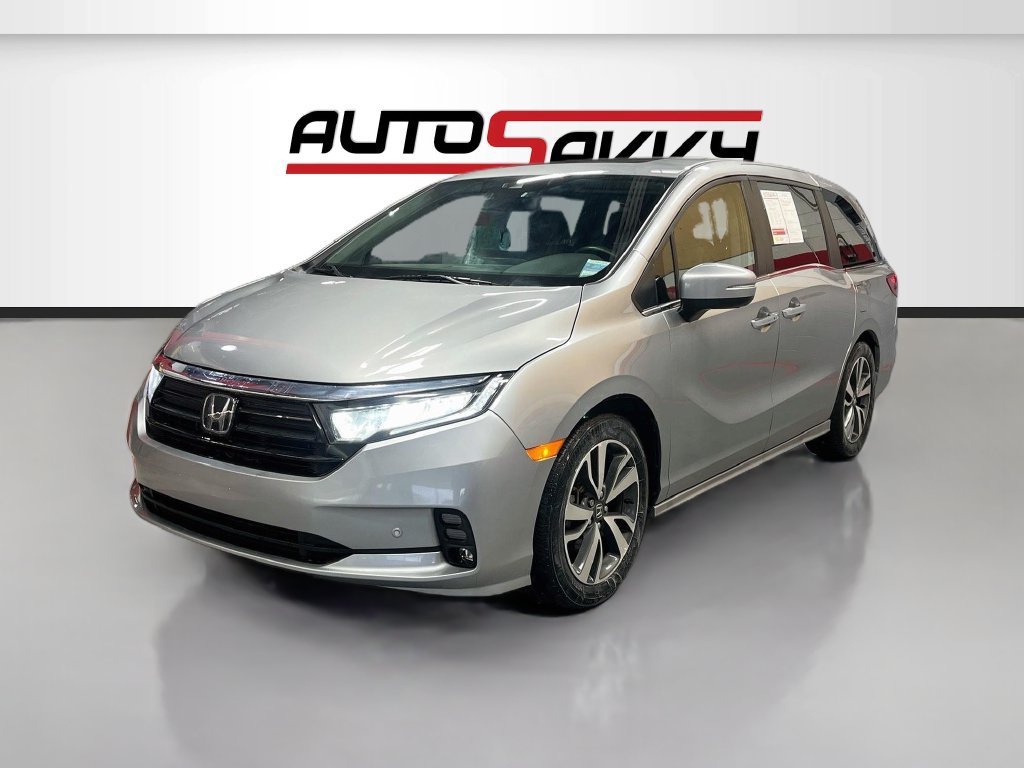 Used 2024 Honda Odyssey Touring image 3