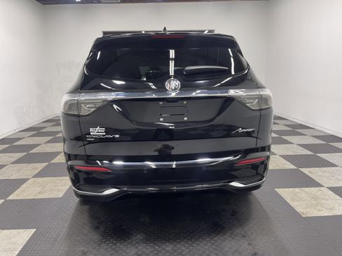 Used 2024 Buick Enclave Avenir image 3