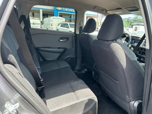 Used 2023 Nissan Rogue SV FWD image 29