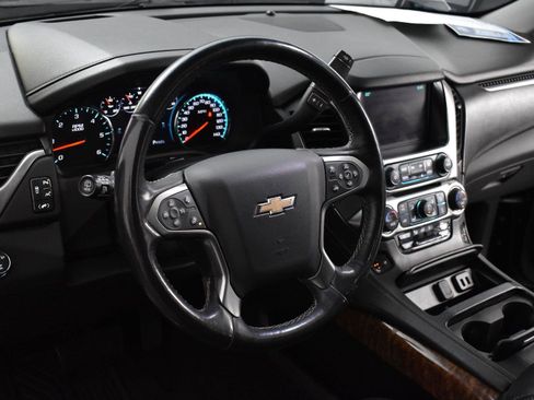 Used 2018 Chevrolet Tahoe Premier AWD/4WD image 16