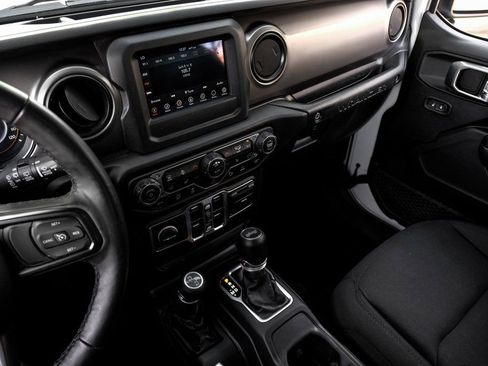 Used 2021 Jeep Wrangler Unlimited Sport image 33