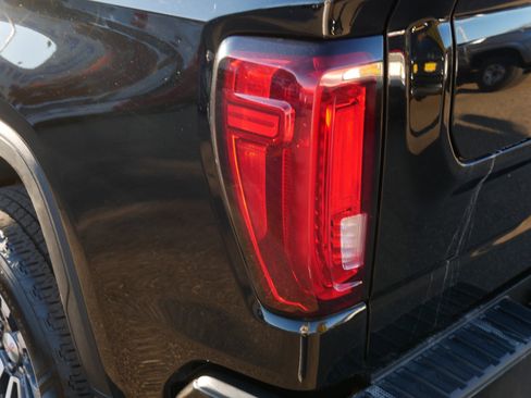 Used 2019 GMC Sierra 1500 AT4 image 17