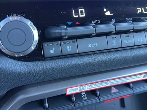 New 2026 Toyota Tundra Limited AWD/4WD image 22