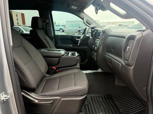 Used 2025 Chevrolet Silverado 1500 Custom w/ Turbomax Blackout Package RWD image 3