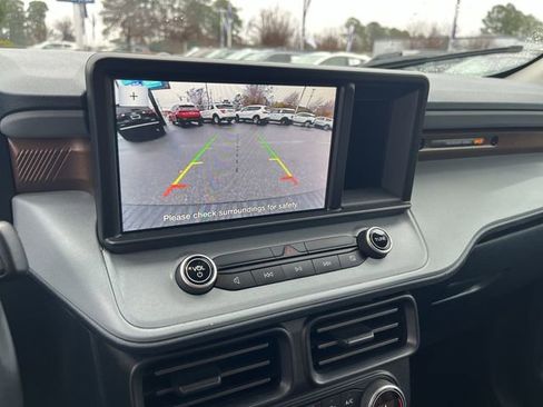 Used 2022 Ford Maverick Lariat image 29