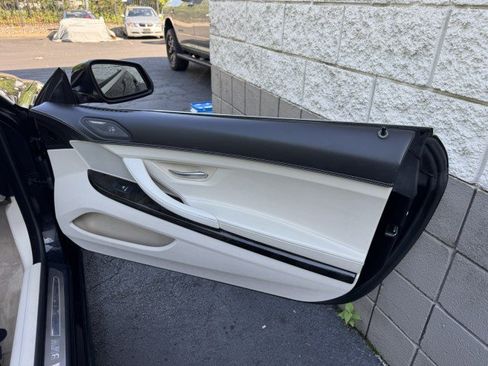 Used 2018 BMW 650i Convertible w/ Executive Package RWD image 36