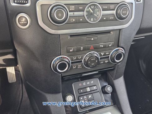 Used 2016 Land Rover LR4 HSE LUX image 21