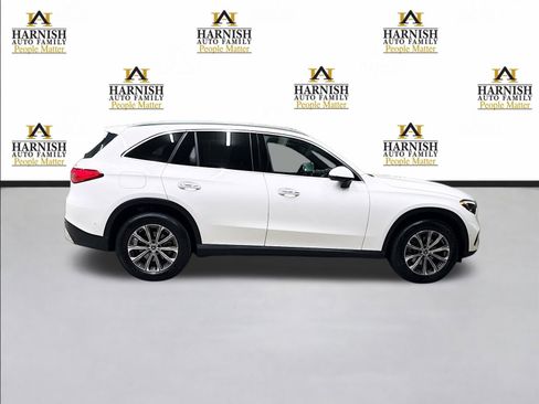 Used 2024 Mercedes-Benz GLC 300 4MATIC image 4