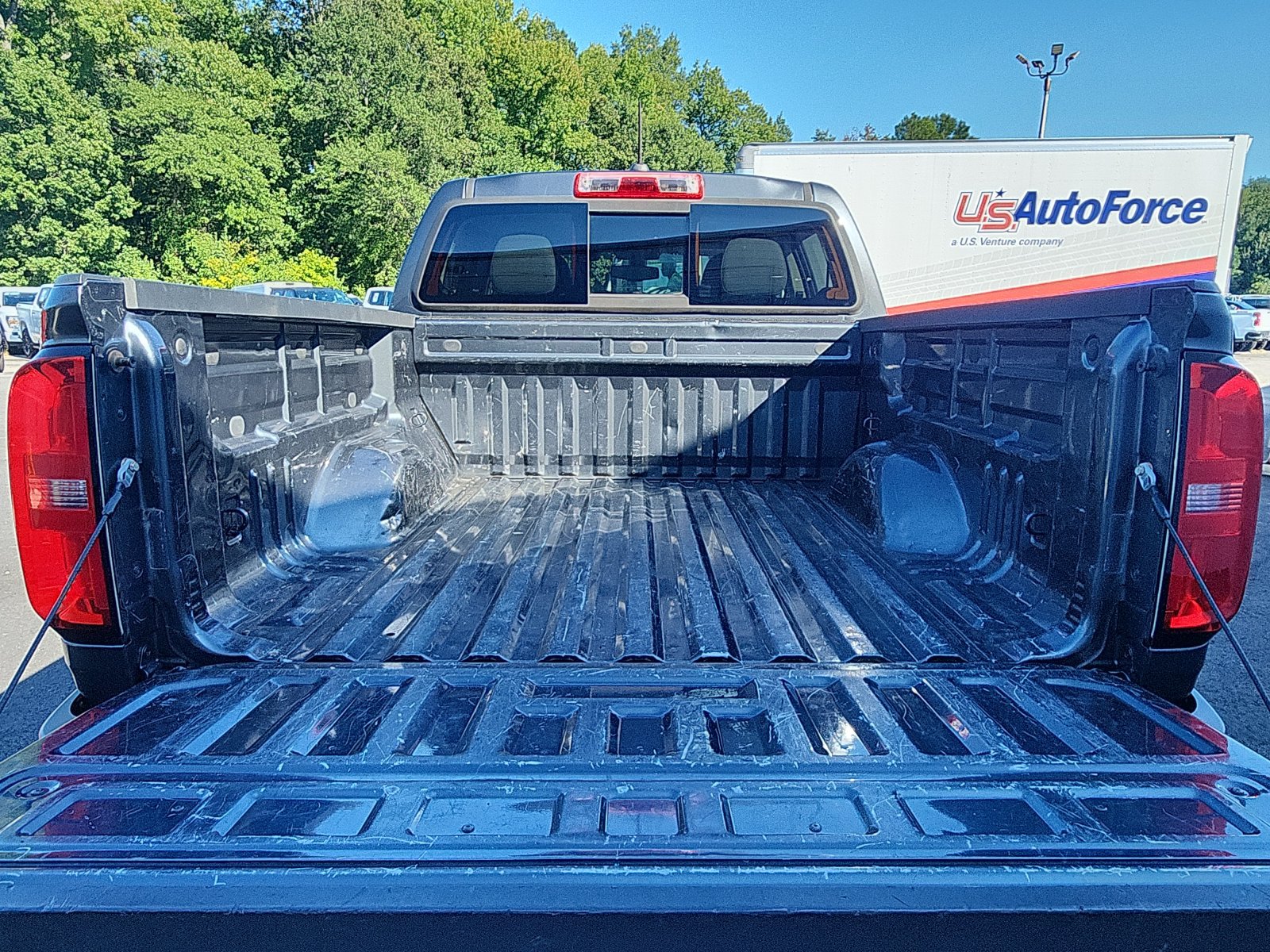 Used 2016 Chevrolet Colorado LT w/ LT Convenience Package RWD image 25