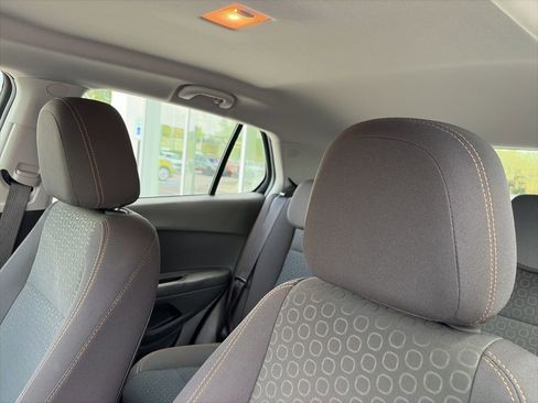 Used 2018 Chevrolet Trax LS w/ LPO, Cargo Package AWD/4WD image 25