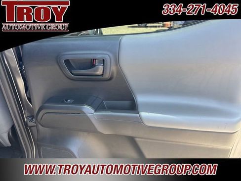 Used 2022 Toyota Tacoma 4x4 Double Cab image 31