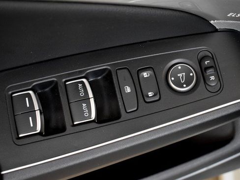 Used 2023 Acura Integra A-Spec w/ Technology Package FWD image 32