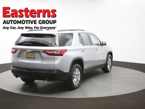 Used 2021 Chevrolet Traverse LT image 39