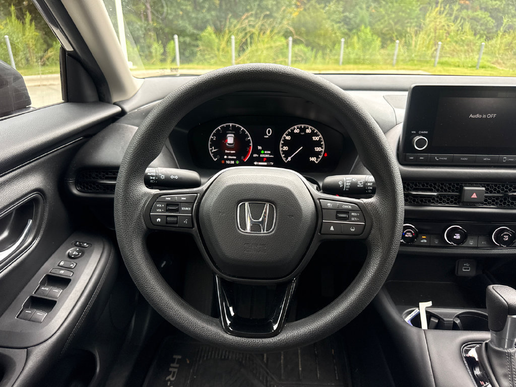 Certified 2025 Honda HR-V LX image 21