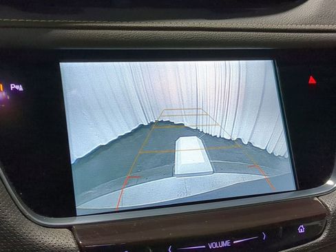 Used 2019 Cadillac XT5 FWD image 40