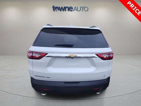 Used 2021 Chevrolet Traverse LT image 4