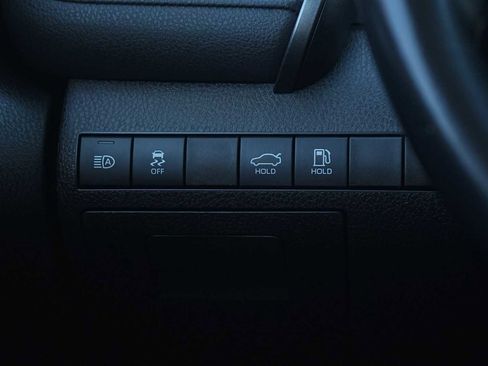 Used 2020 Toyota Camry XSE image 23