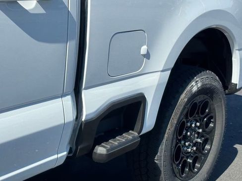 New 2026 Ford F250 XLT w/ XLT Premium Package image 7