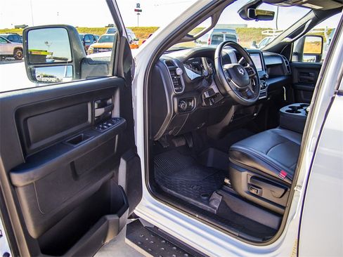 Used 2024 RAM 5500 Tradesman w/ Max Tow Package image 31