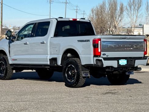 Certified 2026 Ford F350 Platinum w/ Platinum Plus Package image 6