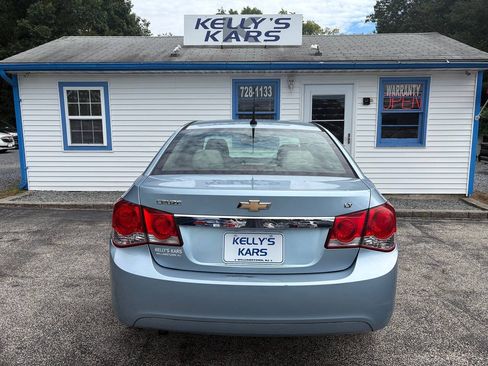 Used 2011 Chevrolet Cruze LT FWD image 5
