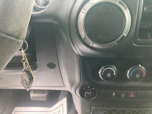 Used 2016 Jeep Wrangler Unlimited Sport w/ Quick Order Package 24S image 21