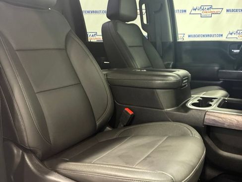 Used 2022 Chevrolet Silverado 2500 LTZ w/ LTZ Plus Package AWD/4WD image 40