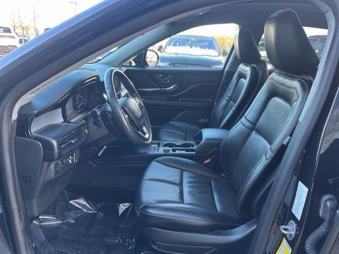 Used 2022 Lincoln Corsair Standard w/ Premium Package image 24