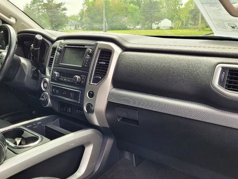 Used 2019 Nissan Titan PRO-4X w/ Pro-4x Utility Package AWD/4WD image 20