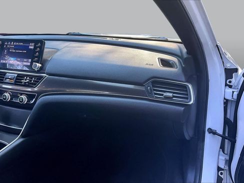 Used 2021 Honda Accord Sport image 17