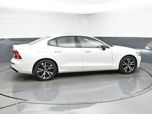 Used 2023 Volvo S60 B5 Core w/ Climate Package AWD/4WD image 9