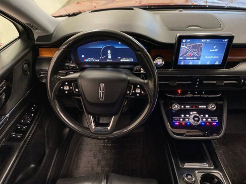 Used 2021 Lincoln Corsair Reserve w/ Equipment Group 201A image 11